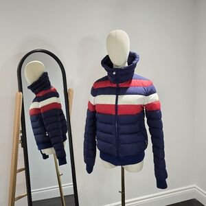 Perfect Moment Navy and Red Puffer Ski Jacket Small